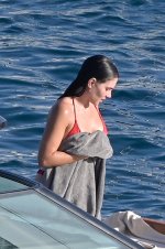 Andrea_Duro_in_Bikini_on_a_boat_in_Ibiza_08-17-2023__22_.jpg