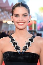 709817485_sam010921BZNimage4.jpg Sara Sampaio .jpg