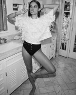 241027627_14940651 Sara Sampaio.jpg