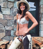 942a1fa0-7f96-11e7-ad67-219fb29a9126_sara-sampaio-lingerie-.png