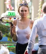 Lily-Rose Depp - in Paris 1__8_.jpg