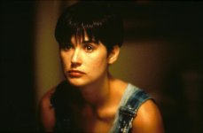 2018-05-15 08.11.49 1779749619284968474_demimoore.jpg