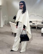 laurapausini__2025-10-06T161643.000Z_8.jpg
