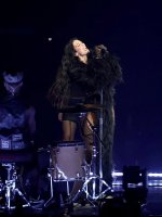 dualipa_official__2025-10-10T183742.000Z_2.jpg