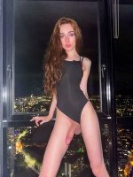 Venusmoorez 5M8XJHo9.jpeg