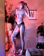 SELF (33025).jpg
