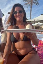 vlcsnap-2025-10-19-23h57m38s901-fati-r-e (2).jpg