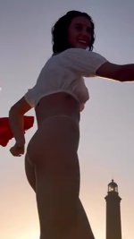 vlcsnap-2025-10-14-17h31m38s692-mariap-r-e (17).jpg