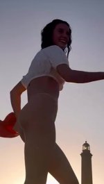 vlcsnap-2025-10-14-17h31m38s692-mariap-r-e (16).jpg