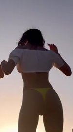 vlcsnap-2025-10-14-17h31m38s692-mariap-r-e (5).jpg