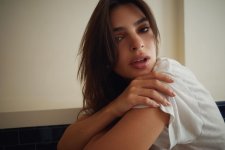 emrata__2025-10-24T155425.000Z_5.jpg