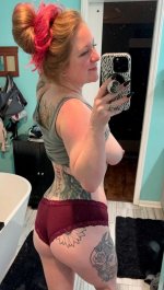 SELF (33575).jpg