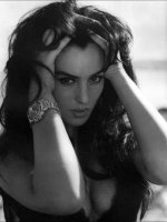 monicabellucci.fan__2025-10-26T190854.000Z_6.jpg