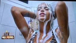 Screenshot_20251027_183213_Video Player.jpg