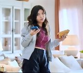 Screenshot_20251031_175559_Video Player.jpg