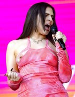 mae muller nipple from birmingham concert 08.jpg