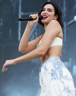 dualipa_official__2025-10-27T184746.000Z_5.jpg