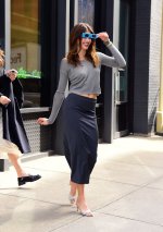 Kaia Gerber demonstrates proper solar eclipse  (12).jpg