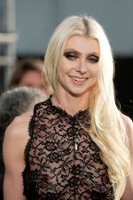 taylor-momsen-nipples-see-through-lace-dress-rock-hall-026-1.jpg