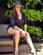 Amanda Righetti 1.jpg