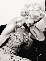 helenmirren_ourlove__2025-11-12T184159.000Z_3.jpg