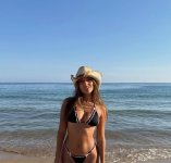 Captura de pantalla_18-11-2025_175316_www.**********com.jpeg