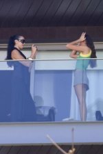 Dua_Lipa_on_the_balcony_of_the_Fasano_Hotel_in_Rio_De_Janeiro_11-21-20250001.jpg