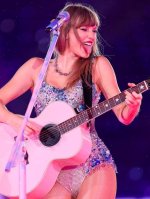 taylorswiftbr__2025-11-24T132903.000Z_1.jpg