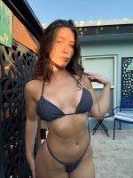 i’m a content hoarder lowkey so heres cute kini pics that never made the feed! (1).jpg