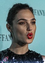 Gal-Gadot_-Tiffany-and-Co-Store-Renovation-Unveiling--12079d4fe99fca5df6.jpg