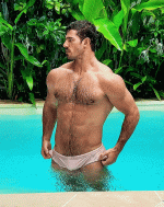 tumblr_9d0c3755f4fabeb05ac4d0d9361dc4f1_4b7133a9_540 (1).gif