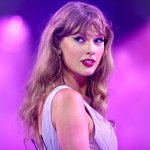 taylorswiftes___2025-12-11T205017.000Z_12.jpg