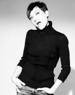 saraescu1981 - BCN5eLTRmVz.jpg