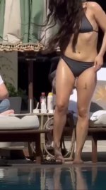 vlcsnap-2025-12-14-22h31m17s702-rosal (1).jpg