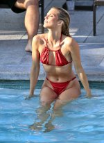 AnnaLynne-McCord-Bikini-07.jpg