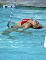 AnnaLynne-McCord-Bikini-08.jpg