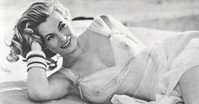 Anita Ekberg 08.jpg