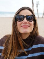 Bailar pegadas es bailar, igual que baila el mar.(1).jpg