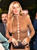 Gisele_Bundchen_at_Vivara_event_in_Sao_Paulo_12-18-2025_2__25_.jpg