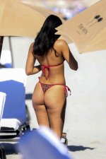 chantel-jeffries-thong-bikini-miami-beach-curves-ass.-019.jpg