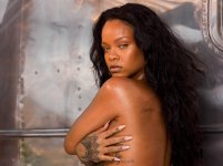 rihanna-topless-nipslip-fenty-beauty-uncensored-017.jpg