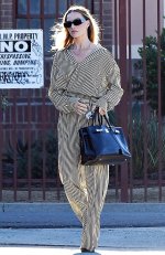 Margot Robbie 08.jpg