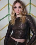 Sophie Turner ovSg5mRh_o 4.jpg