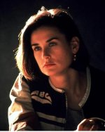 2018-05-11 05.07.07 1776757556666870170_demimoore.jpg