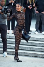 coi_relay_nude_sexy (6)~1.jpg