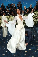 laura harrier 2025 metgala  (1).jpg