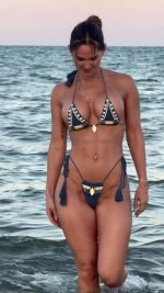 vlcsnap-2025-10-28-15h57m17s625-crisca (3).jpg