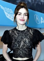 Kiernan Shipka 06.jpg