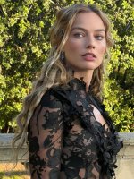 Margot Robbie - arriving at the Jimmy Kimmel Live in Los Angeles 8.jpeg