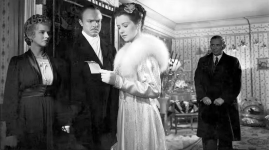 Dorothy_Comingore__Orson_Welles__Ruth_Warrick__Ray_Collins__030.png